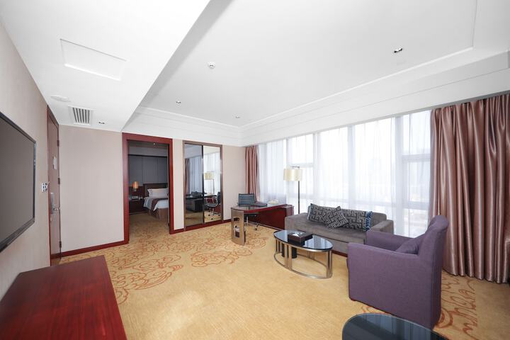 Room 30 of 71