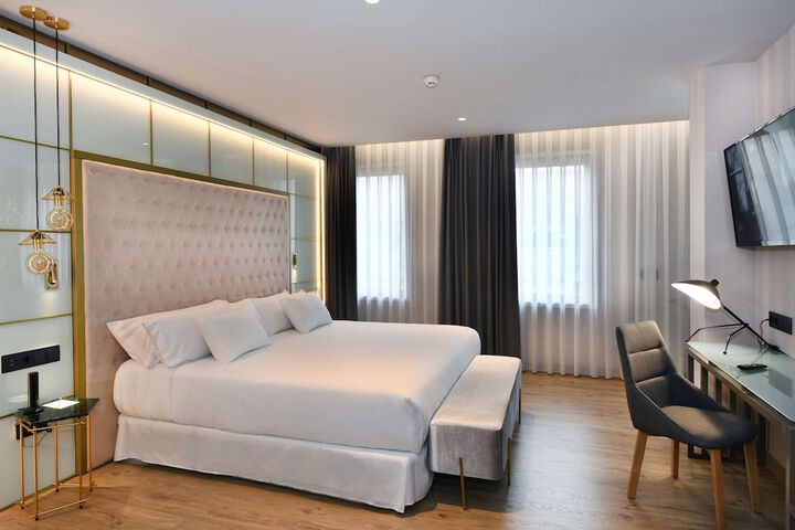 Room 18 of 45