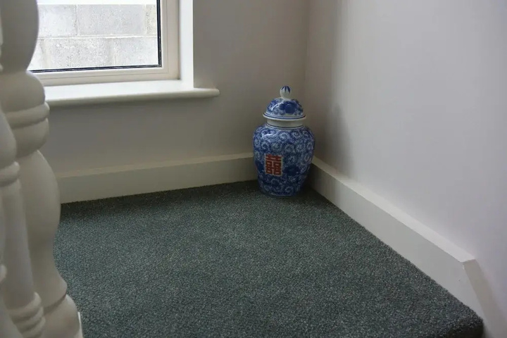 Room 10 of 17