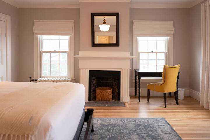 Room 14 of 61