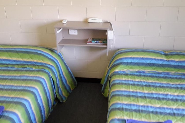 Room 12 of 38