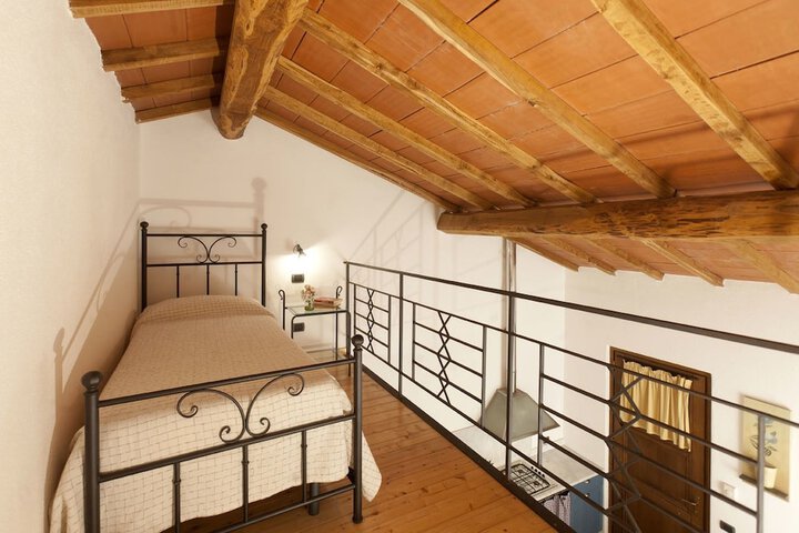 Room 7 of 35