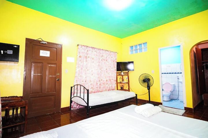 Room 15 of 65