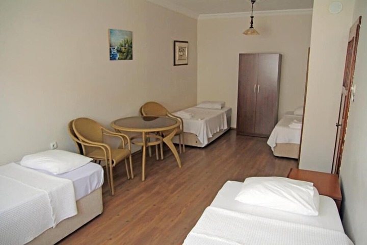Room 12 of 35