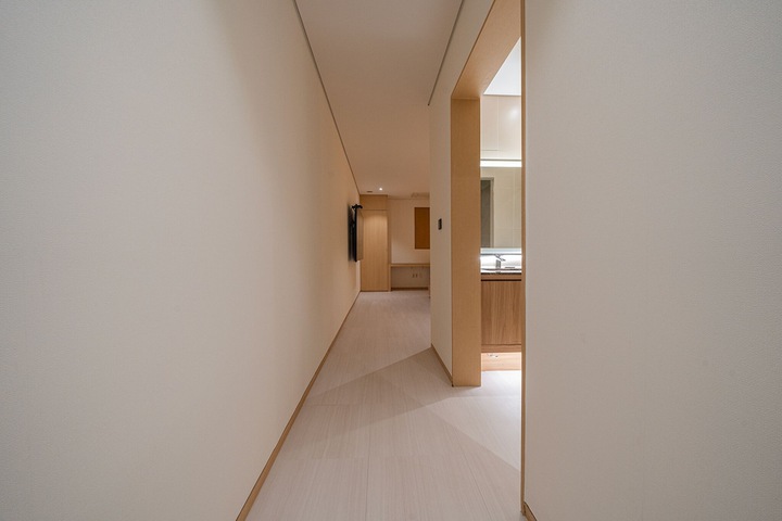 Room 19 of 104