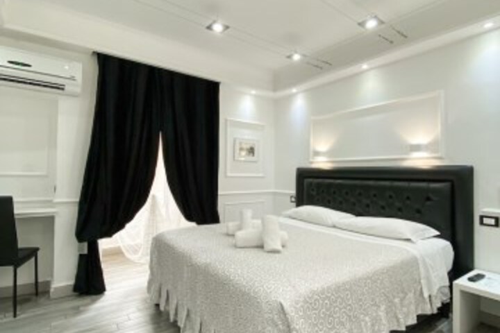 Room 45 of 82