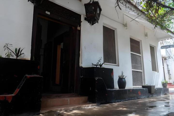 Pyramid Luxury Hotel
