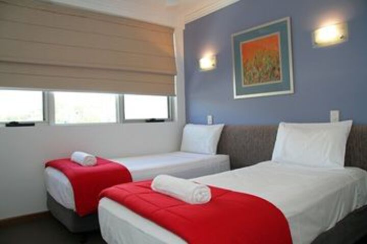 Room 37 of 107