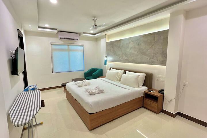 Room 46 of 97