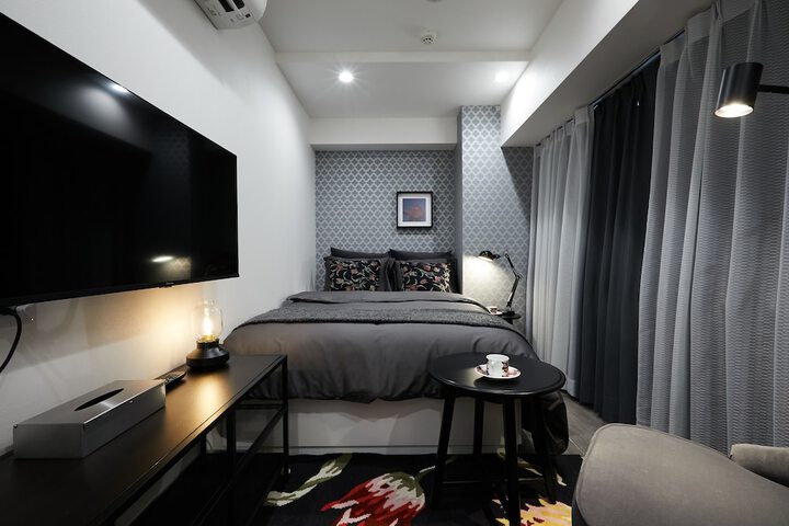 Room 2 of 86