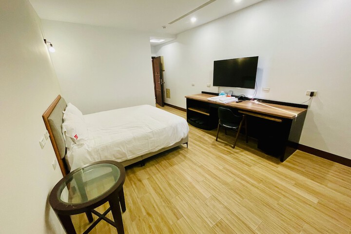 Room 9 of 22