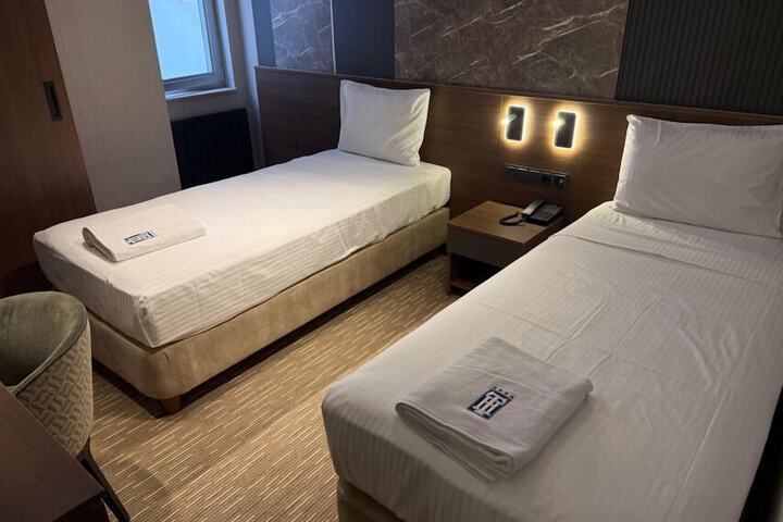 Room 2 of 16