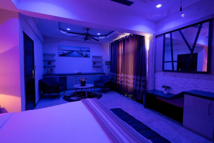Room 12 of 43