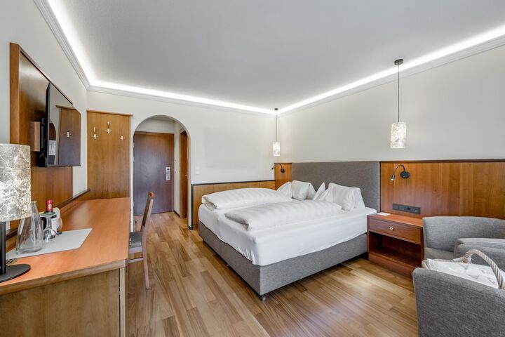 Room 7 of 57