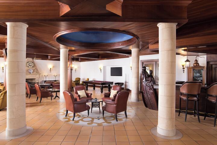 Guest Lobby