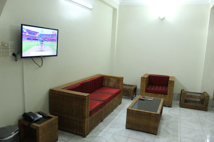 Room 33 of 67