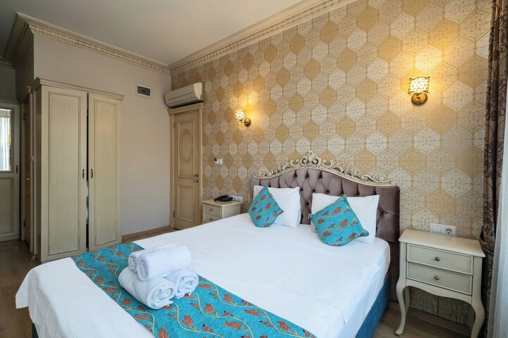Room 15 of 67