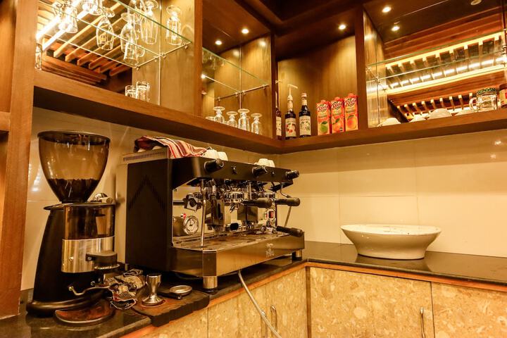 Breakfast/Coffee Service 60 of 66