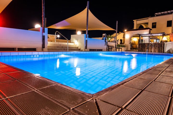 Pool 55 of 75