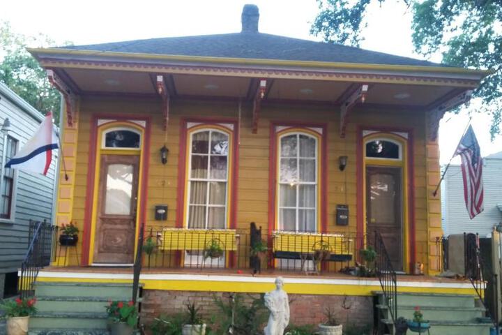 Photo of Creole Victorian for groups large and small