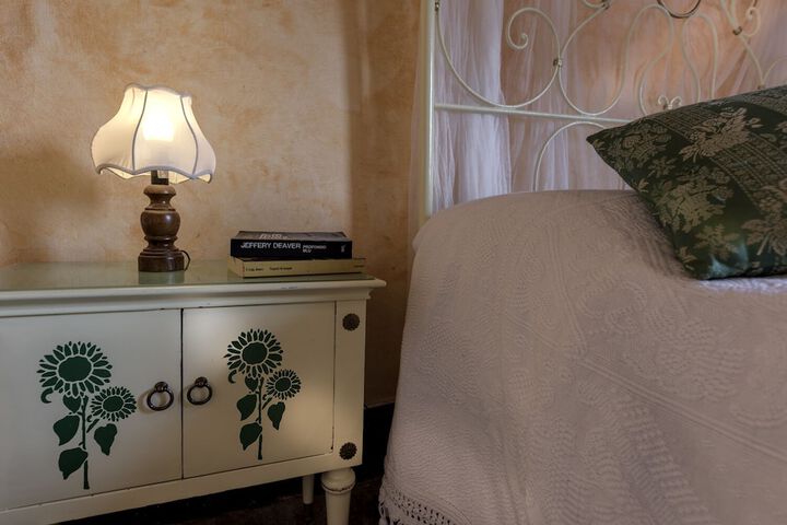 Room 32 of 145