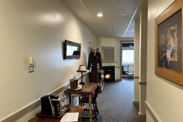 Room 43 of 259