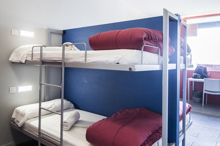 Room 8 of 61