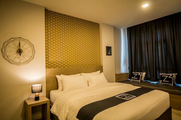 Room 17 of 52