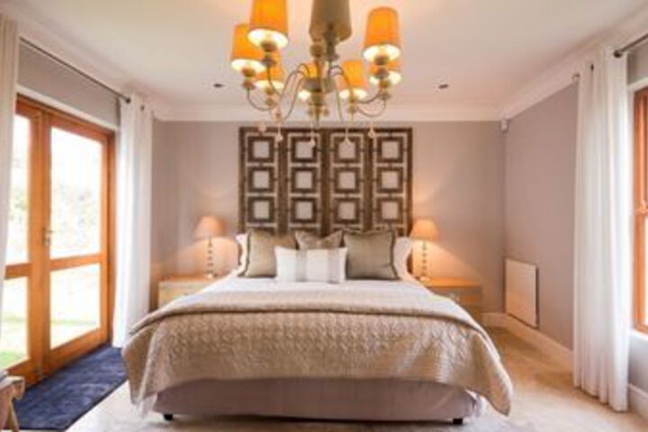 Room 70 of 164