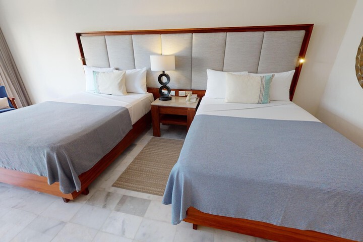 Room 16 of 110