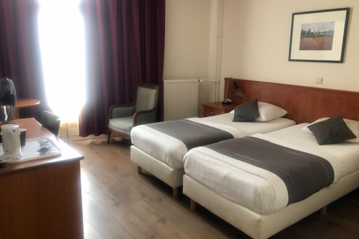 Room 31 of 54