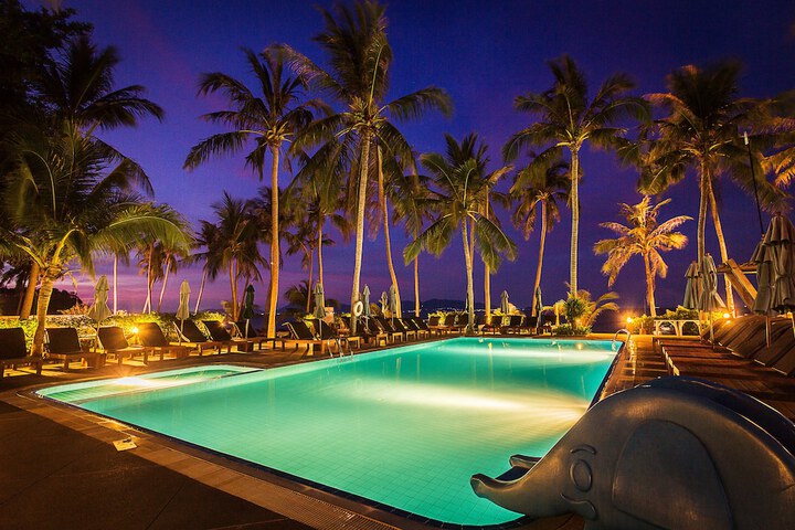 Pool 54 of 71