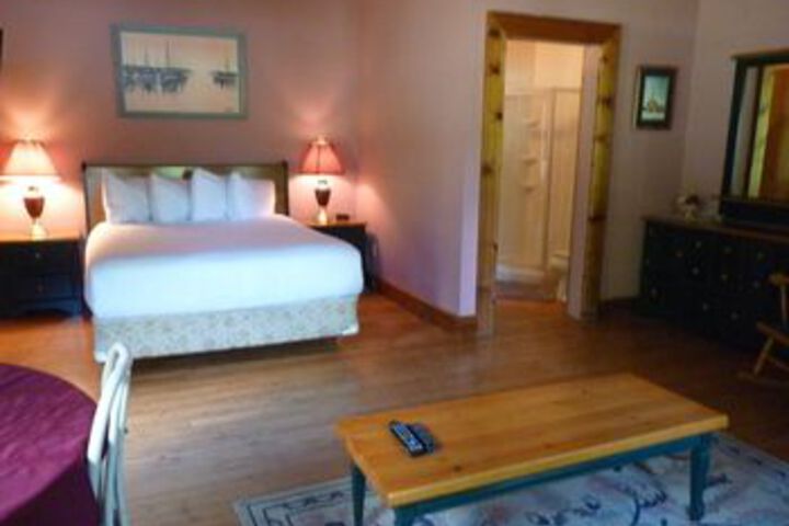 Room 9 of 21