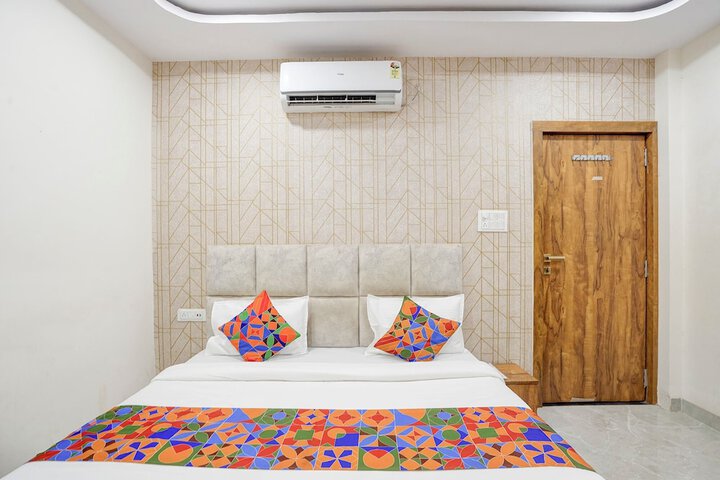 Room 15 of 22