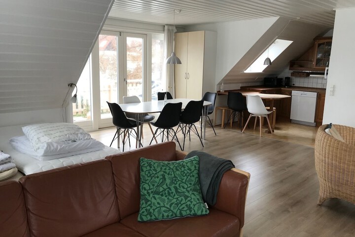 Room 5 of 62