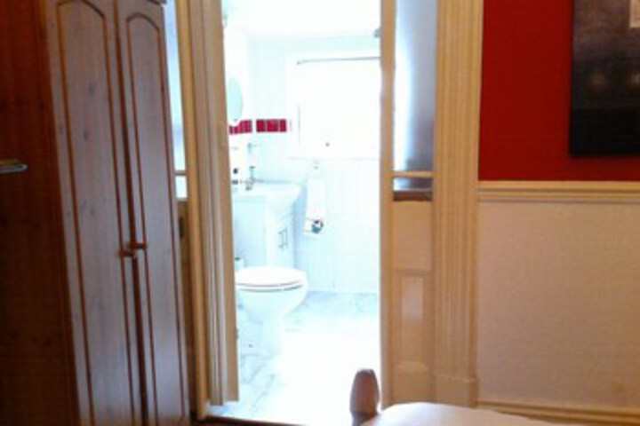 Room 6 of 47