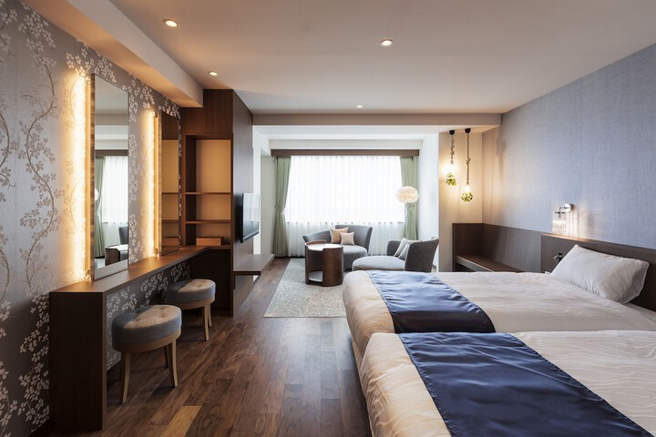 Room 10 of 103