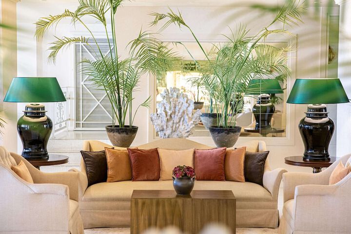 Guest Lobby