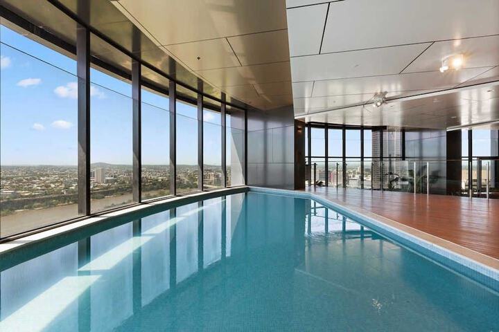 Pool 12 of 20
