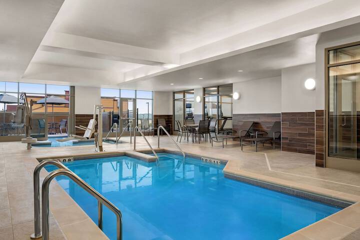 Pool 19 of 31