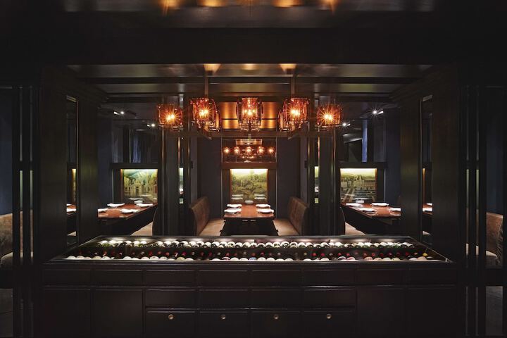 Dining 40 of 69