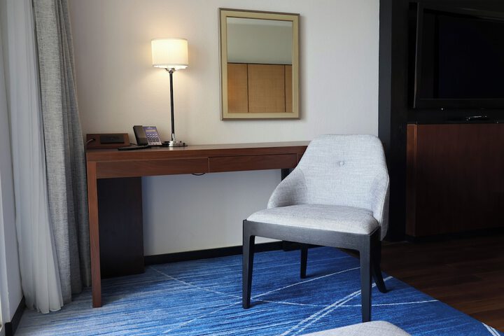 Room 33 of 160