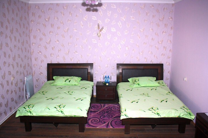 Room 16 of 47
