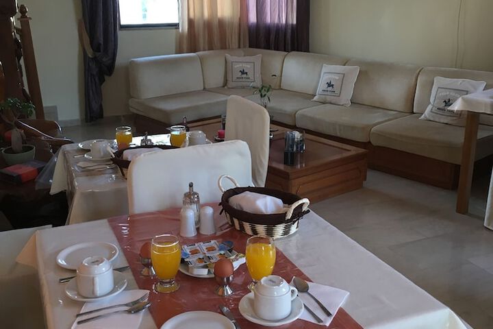 Breakfast/Coffee Service 19 of 51