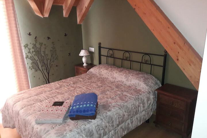 Room 5 of 40