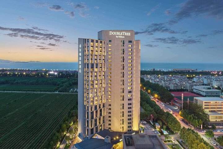 Image of Doubletree by Hilton Yantai Golden Coast Hotel & Suites