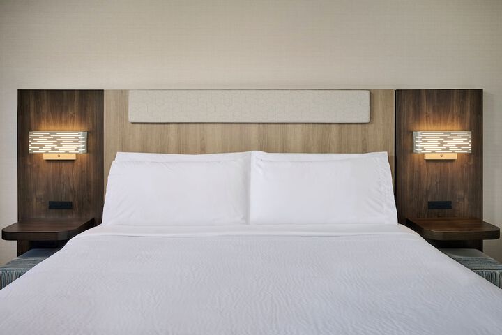 Room 10 of 47