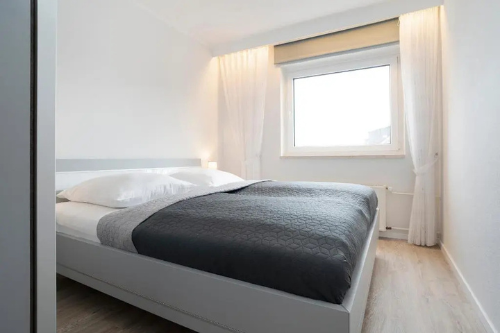 Room 2 of 22