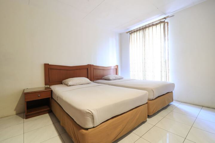 Room 5 of 25