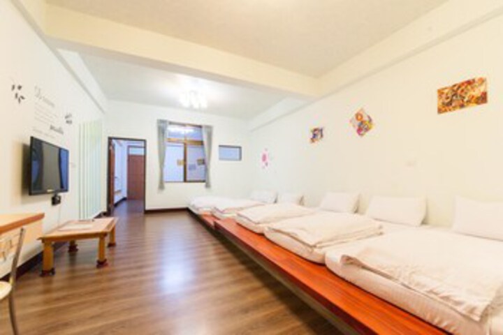 Room 16 of 31